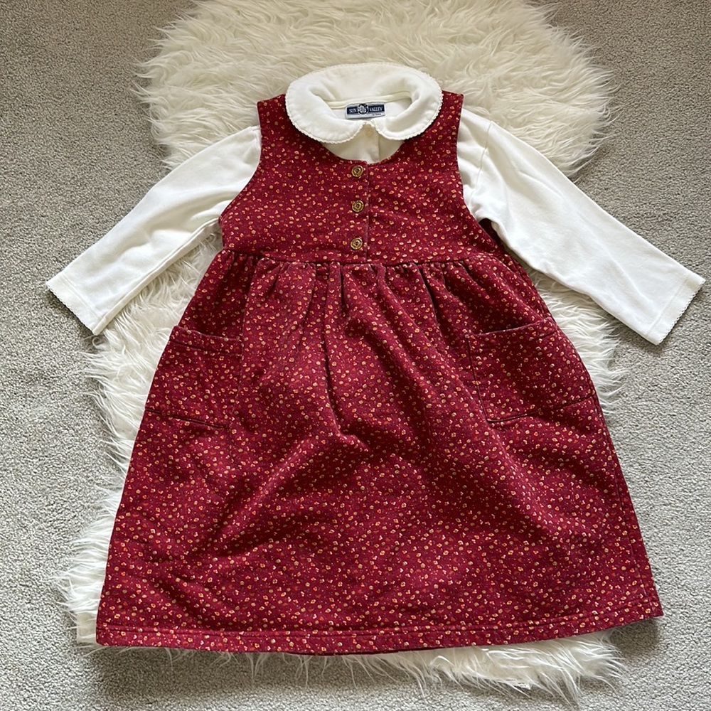 Vintage Girls Sun Valley Dress with Gold Buttons & Pockets & White Collared Top